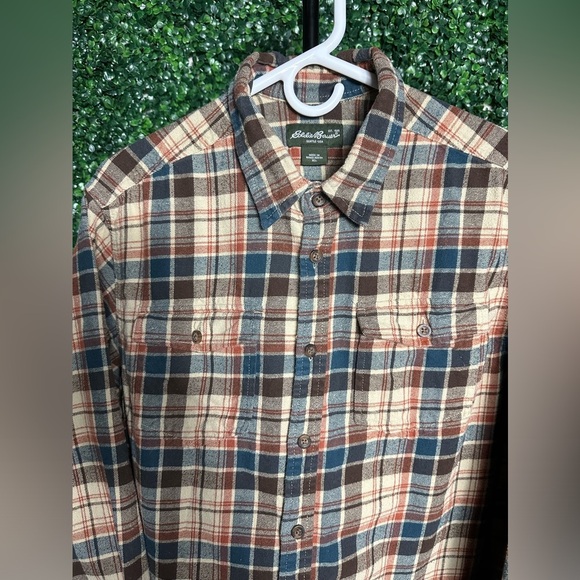 Eddie Bauer Men’s Flannel Long Sleeve Shirt - Picture 3 of 7